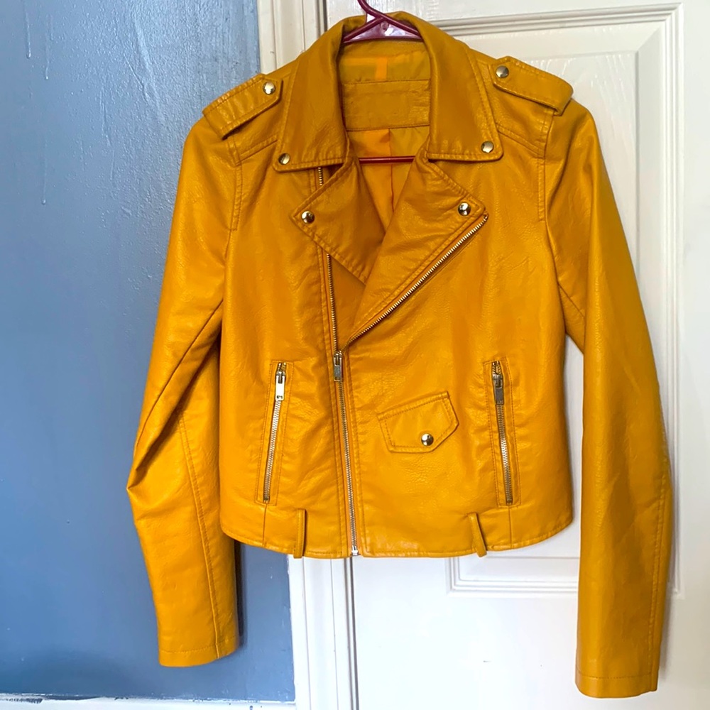 💛Yellow Leather Jacket💛